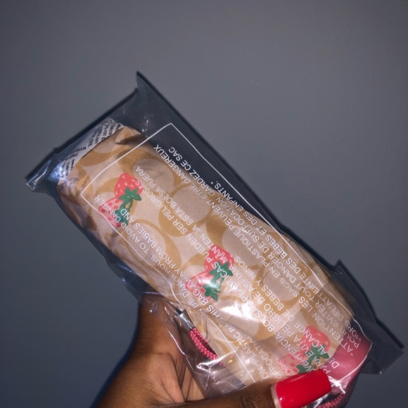 Coach UV Protection Mini Umbrella in Signature Strawberry Print - Picture 3 of 4